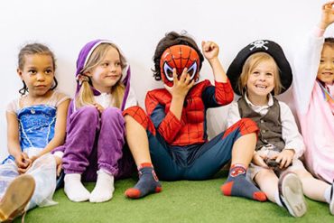 "Хочу стать пиратом, принцессой, человеком-паук"- говорят дети в ярких костюмах. А стать евреем?