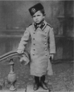 Фото из Биографии, Лев Зильбер в детстве. Конец ХIX века